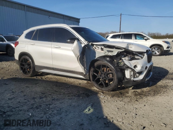 2019 BMW X1 xDrive28i with VIN WBXHT3C52K3H34021, listed as a Copart auction lot 47362885 with 30,752 mi miles and Clean title. Bid and sale history available at DreamBid. Image 4.