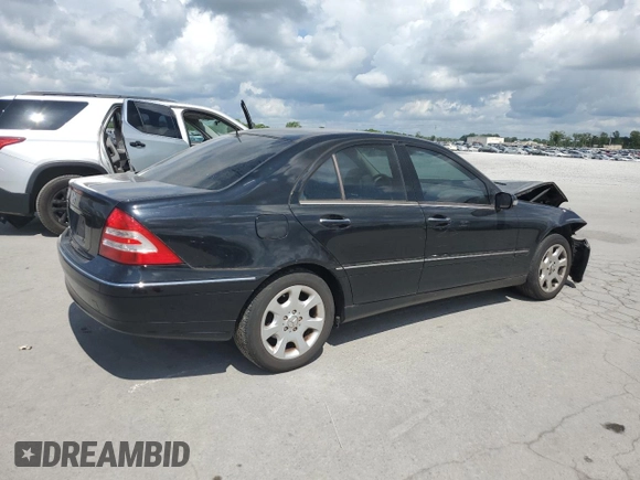 2005 Mercedes-Benz C 240 z VIN WDBRF61J05A771378, wystawiony jako Copart lot #64132575 z przebiegiem 134 018 mil mil oraz Szkoda całkowita • Salvage title. Historia ofert i sprzedaży dostępna na DreamBid. Obrazek 3.