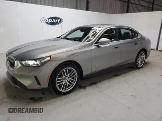 2025 BMW 5 Series 530i with VIN WBA43FJ09SCT20846, listed as a Copart auction lot 45483035 with 6,105 mi miles and Clean Title. Bid and sale history available at carsss.com. Image 1.