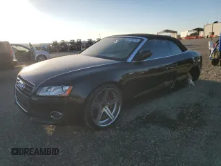 2011 Audi A5 Premium z VIN WAUAFAFH4BN008126, wystawiony jako Copart lot #81628314 z przebiegiem 36 073 mil mil oraz Szkoda całkowita • Salvage title. Historia ofert i sprzedaży dostępna na DreamBid. Obrazek 1.