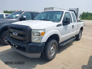2011 Ford F-250 XL с VIN 1FT7X2B60BEA52497, выставлен на аукционе IAAI как лот 42223000 с пробегом 231 094 миль миль и . История ставок и продаж доступна на DreamBid. Изображение 2.
