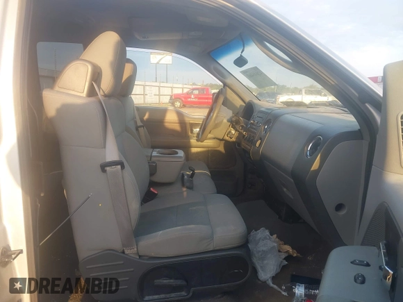 2008 Ford F-150 STX with VIN 1FTRX12W28KB72072, listed as a IAAI auction lot 42046460 with 282,296 mi miles and . Bid and sale history available at carsss.com. Image 5.