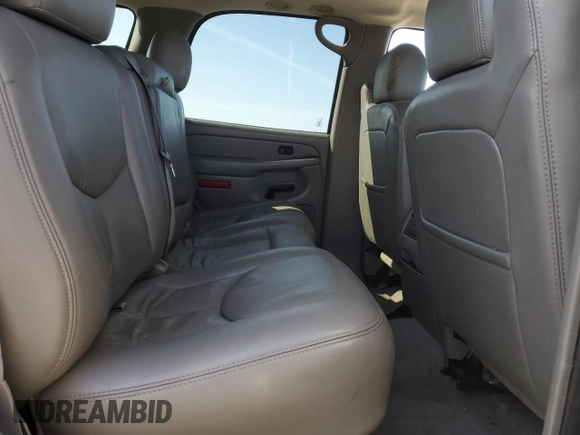 2005 Chevrolet Tahoe LT z VIN 1GNEK13T35J254273, wystawiony jako Copart lot #55088695 z przebiegiem Nie podano mil oraz Szkoda całkowita • Salvage title. Historia ofert i sprzedaży dostępna na DreamBid. Obrazek 11.