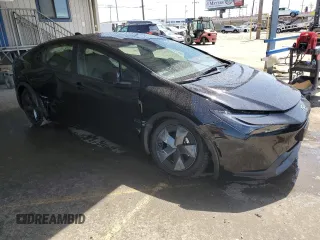 2024 Toyota Prius LE z VIN JTDACAAU0R3017895, wystawiony jako Copart lot #51476875 z przebiegiem 25 826 mil mil oraz Szkoda całkowita • Salvage title. Historia ofert i sprzedaży dostępna na DreamBid. Obrazek 4.