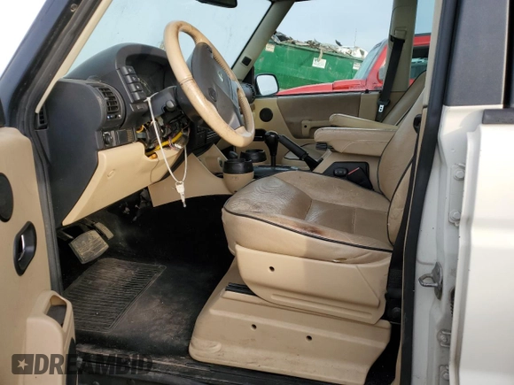 2003 Land Rover Discovery SE with VIN SALTW16493A822041, listed as a Copart auction lot 82145554 with 112,100 mi miles and Clean Title. Bid and sale history available at carsss.com. Image 7.