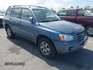 2006 Toyota Highlander z VIN JTEGP21A560104453, wystawiony jako IAAI lot #42266116 z przebiegiem 177 899 mil mil oraz . Historia ofert i sprzedaży dostępna na DreamBid. Obrazek 1.