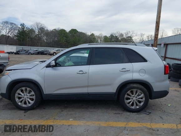 2015 Kia Sorento EX with VIN 5XYKU4A74FG582171, listed as a IAAI auction lot 41609620 with 159,502 mi miles. Bid and sale history available at carsss.com. Image 14.
