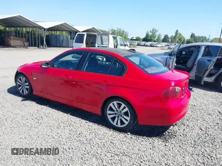 2006 BMW 3 Series 325i z VIN WBAVB135X6KX44938, wystawiony jako IAAI lot #42082025 z przebiegiem 138 082 mil mil oraz . Historia ofert i sprzedaży dostępna na DreamBid. Obrazek 3.