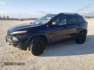 2016 Jeep Cherokee Trailhawk with VIN 1C4PJMBS0GW142339, listed as a Copart auction lot 43846075 with 186,354 mi miles and Clean title. Bid and sale history available at DreamBid. Image 1.