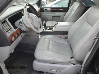 2006 Lincoln Navigator Luxury with VIN 5LMFU28566LJ06267, listed as a Copart auction lot 82982504 with 172,236 mi miles and Clean Title. Bid and sale history available at carsss.com. Image 7.