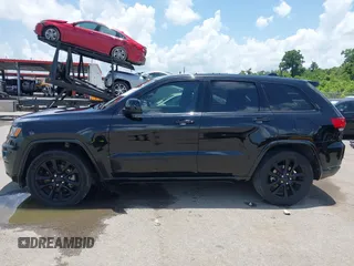 2021 Jeep Grand Cherokee Laredo X z VIN 1C4RJEAG8MC739568, wystawiony jako IAAI lot #42513930 z przebiegiem 80 814 mil mil oraz . Historia ofert i sprzedaży dostępna na DreamBid. Obrazek 14.