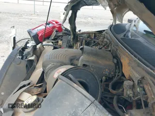 2002 Ford F-150 XL с VIN 1FTRX17W82NB98190, выставлен на аукционе IAAI как лот 42441761 с пробегом 276 107 миль миль и . История ставок и продаж доступна на DreamBid. Изображение 19.