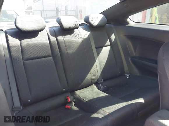 2013 Honda Civic Si z VIN 2HGFG4A58DH703047, wystawiony jako IAAI lot #42177965 z przebiegiem Nie podano mil oraz . Historia ofert i sprzedaży dostępna na DreamBid. Obrazek 8.