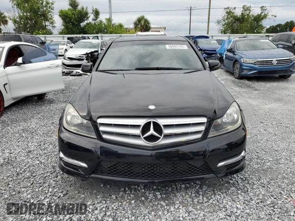 2012 Mercedes-Benz C 250 Sport z VIN WDDGF4HB5CA728489, wystawiony jako Copart lot #58992745 z przebiegiem 29 300 mil mil oraz Szkoda całkowita • Salvage title. Historia ofert i sprzedaży dostępna na DreamBid. Obrazek 5.