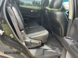 2014 Nissan Pathfinder Platinum with VIN 5N1AR2MN6EC733487, listed as a Copart auction lot 62967685 with 132,721 mi miles and Clean title. Bid and sale history available at DreamBid. Image 6.