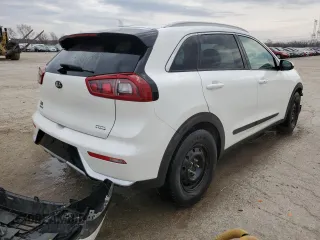 2018 Kia Niro LX with VIN KNDCB3LC2J5135726, listed as a Copart auction lot 50879125 with 95,576 mi miles and Salvage Title. Bid and sale history available at carsss.com. Image 3.