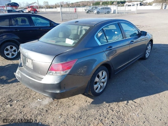 2008 Honda Accord Sdn EX-L with VIN 1HGCP26888A107466, listed as a IAAI auction lot 41881212 with 207,892 mi miles. Bid and sale history available at carsss.com. Image 4.