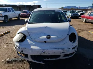 2010 Volkswagen New Beetle Coupe with VIN 3VWPW3AG7AM012961, listed as a Copart auction lot 76802104 with 138,949 mi miles and Salvage Title. Bid and sale history available at carsss.com. Image 5.
