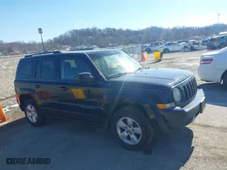 2012 Jeep Patriot Sport with VIN 1C4NJRBB3CD576748, listed as a IAAI auction lot 41568230 with 147,972 mi miles. Bid and sale history available at carsss.com. Image 13.