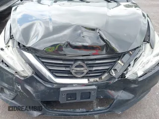 2017 Nissan Altima SV with VIN 1N4AL3AP2HC237744, listed as a IAAI auction lot 42557918 with 220,077 mi miles and . Bid and sale history available at DreamBid. Image 6.