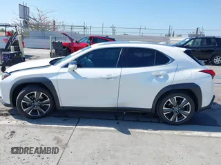 2020 Lexus UX 200 с VIN JTHP3JBH9L2022648, выставлен на аукционе IAAI как лот 42223772 с пробегом 35 128 миль миль и . История ставок и продаж доступна на DreamBid. Изображение 14.