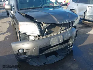 2011 Mitsubishi Endeavor LS with VIN 4A4JN2AS4BE030926, listed as a IAAI auction lot 41217100 with 154,340 mi miles. Bid and sale history available at carsss.com. Image 6.