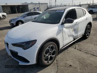 2024 Alfa Romeo Stelvio Veloce z VIN ZASPAKBN8R7D74741, wystawiony jako Copart lot #85946844 z przebiegiem Nie podano mil oraz Szkody całkowita. Historia ofert i sprzedaży dostępna na DreamBid. Obrazek 1.