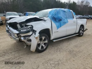 2019 Ram 1500 Laramie z VIN 1C6SRFJT4KN710591, wystawiony jako Copart lot #47802745 z przebiegiem 121 332 mil mil oraz Szkoda całkowita • Salvage title. Historia ofert i sprzedaży dostępna na DreamBid. Obrazek 1.