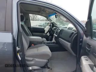 2008 Toyota Tundra z VIN 5TFDV54198X077455, wystawiony jako IAAI lot #41668660 z przebiegiem 164 008 mil mil oraz . Historia ofert i sprzedaży dostępna na DreamBid. Obrazek 5.