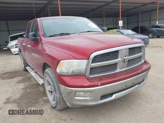 2012 Ram 1500 Big Horn z VIN 1C6RD6GT0CS312947, wystawiony jako IAAI lot #41449925 z przebiegiem 301 429 mil mil oraz . Historia ofert i sprzedaży dostępna na DreamBid. Obrazek 1.