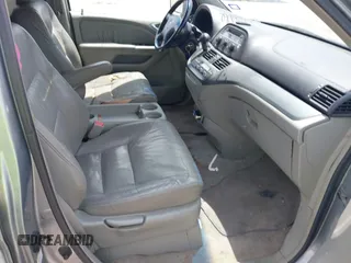 2006 Honda Odyssey EX-L with VIN 5FNRL38626B055441, listed as a IAAI auction lot 42073227 with 210,360 mi miles. Bid and sale history available at carsss.com. Image 5.