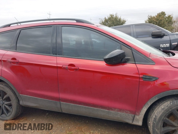 2019 Ford Escape SE with VIN 1FMCU0GD6KUB58201, listed as a IAAI auction lot 41433918 with 162,580 mi miles. Bid and sale history available at carsss.com. Image 13.
