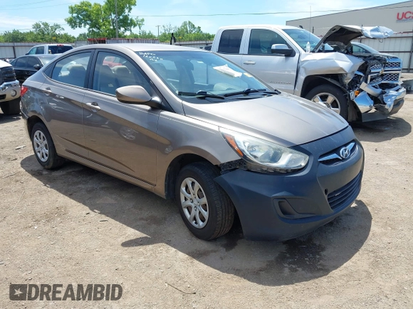 2012 Hyundai Accent GLS z VIN KMHCT4AE1CU186212, wystawiony jako IAAI lot #42247043 z przebiegiem 140 287 mil mil oraz . Historia ofert i sprzedaży dostępna na DreamBid. Obrazek 1.