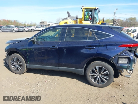 2021 Toyota Venza LE with VIN JTEAAAAH7MJ007292, listed as a IAAI auction lot 42097680 with 66,633 mi miles and . Bid and sale history available at carsss.com. Image 14.