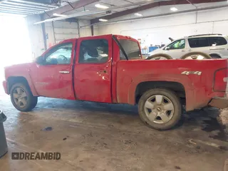 2011 Chevrolet Silverado 1500 with VIN 1GCPKTE37BF210785, listed as a IAAI auction lot 41632007 with 239,014 mi miles and . Bid and sale history available at DreamBid. Image 14.