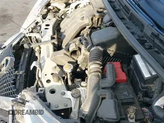 2017 Nissan Note SV z VIN 3N1CE2CP9HL382002, wystawiony jako IAAI lot #41662833 z przebiegiem 137 715 mil mil oraz . Historia ofert i sprzedaży dostępna na DreamBid. Obrazek 22.