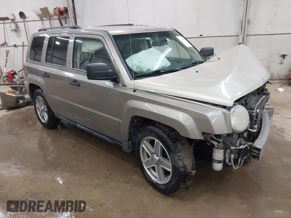 2008 Jeep Patriot Sport with VIN 1J8FT28WX8D549644, listed as a IAAI auction lot 41919125 with 125,859 mi miles. Bid and sale history available at carsss.com. Image 1.