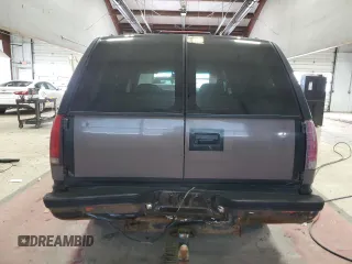 1998 Chevrolet Tahoe z VIN 1GNEK13R0WJ302401, wystawiony jako Copart lot #47196925 z przebiegiem 202 595 mil mil oraz Szkoda całkowita • Salvage title. Historia ofert i sprzedaży dostępna na DreamBid. Obrazek 6.