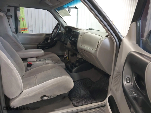 1999 Ford Ranger XLT with VIN 1FTZR15X0XPB95267, listed as a IAAI auction lot 41880544 with 222,938 mi miles. Bid and sale history available at carsss.com. Image 5.
