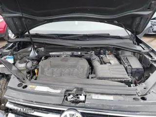 2020 Volkswagen Tiguan SE with VIN 3VV2B7AX4LM024554, listed as a IAAI auction lot 41546316 with 47,657 mi miles. Bid and sale history available at carsss.com. Image 10.