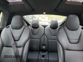 2016 Tesla Model X 70D z VIN 5YJXCBE23GF005295, wystawiony jako Copart lot #51034005 z przebiegiem 130 325 mil mil oraz Szkody całkowita. Historia ofert i sprzedaży dostępna na DreamBid. Obrazek 10.