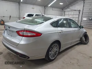 2014 Ford Fusion SE with VIN 3FA6P0H92ER284852, listed as a IAAI auction lot 42104842 with 103,295 mi miles. Bid and sale history available at carsss.com. Image 4.