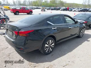 2022 Nissan Altima SV z VIN 1N4BL4DW5NN338435, wystawiony jako IAAI lot #42152480 z przebiegiem 28 926 mil mil oraz . Historia ofert i sprzedaży dostępna na DreamBid. Obrazek 4.