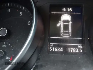 2018 Volkswagen Passat S z VIN 1VWAA7A32JC052245, wystawiony jako IAAI lot #41911668 z przebiegiem 51 634 mil mil oraz . Historia ofert i sprzedaży dostępna na DreamBid. Obrazek 15.