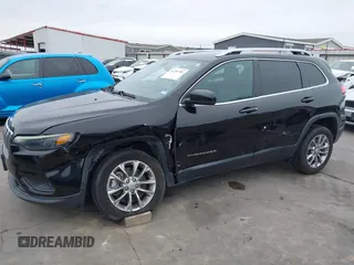 2019 Jeep Cherokee Latitude Plus with VIN 1C4PJLLX2KD216224, listed as a IAAI auction lot 41291181 with 79,111 mi miles. Bid and sale history available at carsss.com. Image 6.