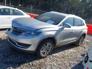2017 Lincoln MKX Premiere with VIN 2LMPJ6JR3HBL14683, listed as a IAAI auction lot 41143809 with 90,590 mi miles. Bid and sale history available at carsss.com. Image 17.