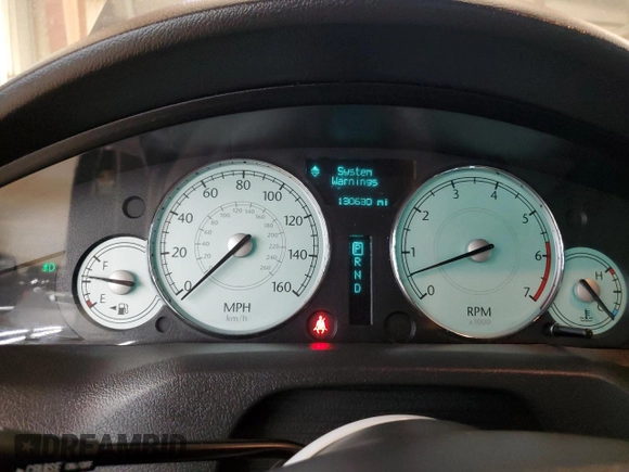 2005 Chrysler 300 C z VIN 2C3JA63H95H577428, wystawiony jako Copart lot #50975795 z przebiegiem 130 630 mil mil oraz Szkoda całkowita • Salvage title. Historia ofert i sprzedaży dostępna na DreamBid. Obrazek 9.