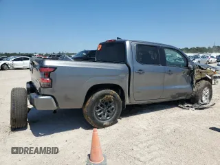 2024 Nissan Frontier SV z VIN 1N6ED1EJ9RN652436, wystawiony jako Copart lot #52405525 z przebiegiem Nie podano mil oraz Szkoda całkowita • Salvage title. Historia ofert i sprzedaży dostępna na DreamBid. Obrazek 3.