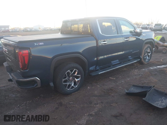 2023 GMC Sierra 1500 SLT z VIN 3GTUUDE89PG263119, wystawiony jako IAAI lot #41455629 z przebiegiem 25 629 mil mil oraz . Historia ofert i sprzedaży dostępna na DreamBid. Obrazek 4.