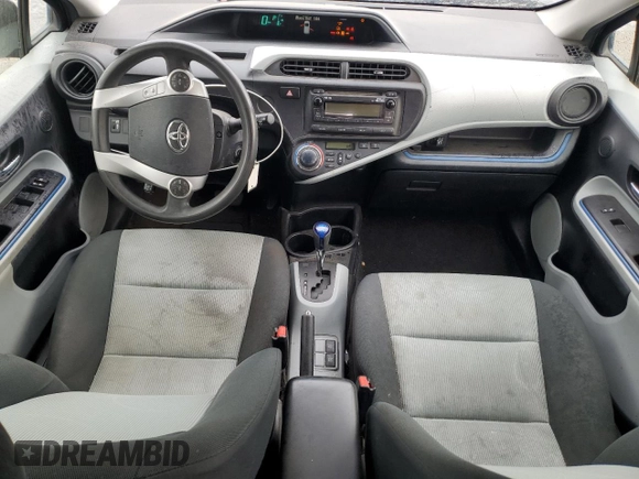 2012 Toyota Prius One z VIN JTDKDTB37C1004129, wystawiony jako Copart lot #55353665 z przebiegiem 256 307 mil mil oraz Szkoda całkowita • Salvage title. Historia ofert i sprzedaży dostępna na DreamBid. Obrazek 8.